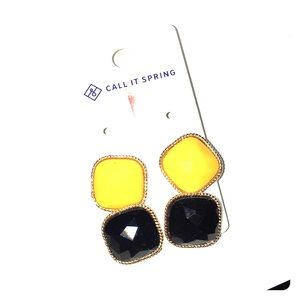black and yellow earring set